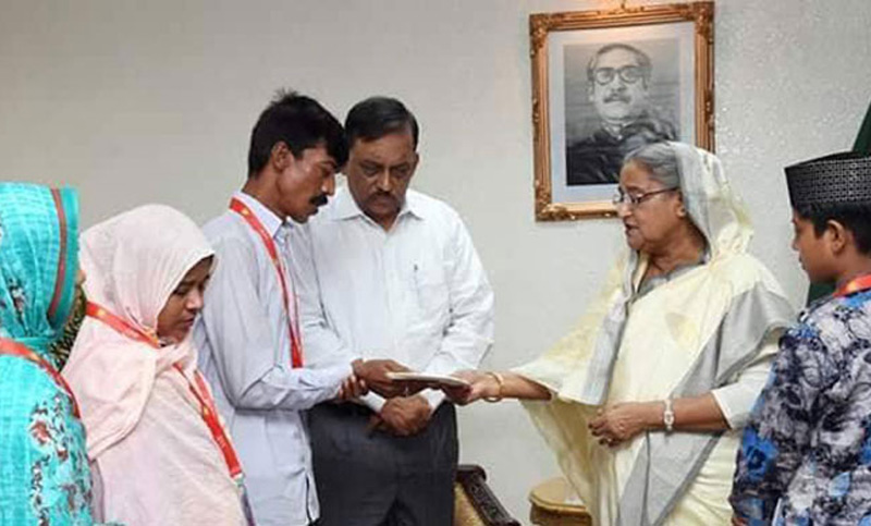 নিহত দুই শিক্ষার্থীর পরিবারকে ২০ লাখ টাকা দিলেন প্রধানমন্ত্রী