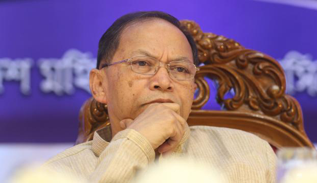 আমেরিকায় রাজনৈতিক আশ্রয় চেয়েছেন সিনহা