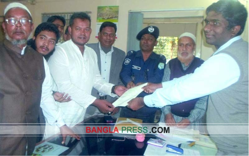 রংপুর -২ : বিকল্পধারার প্রার্থী রাসেল তালুকদারের মনোনয়ন পত্র দাখিল