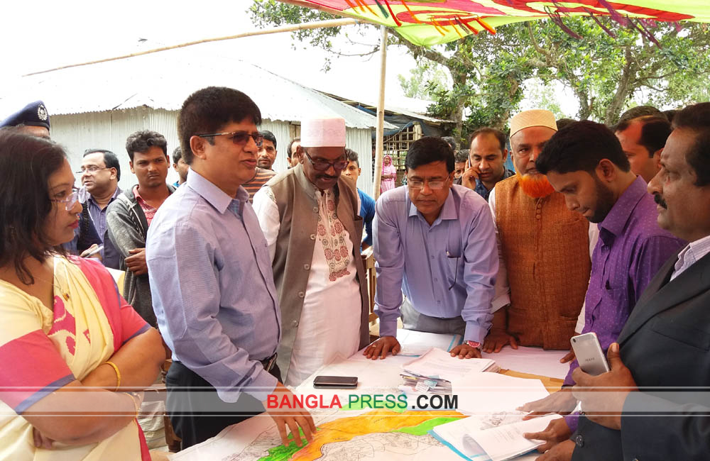 দেবীগঞ্জে বিভাগীয় কমিশনারের অর্থনৈতিক জোন পরিদর্শন