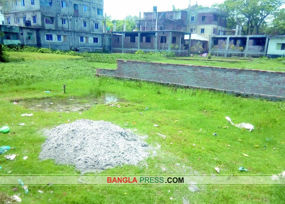 সৈয়দপুরে শিক্ষকের বিরুদ্ধে অবৈধভাবে জমি দখলের চেষ্টার অভিযোগ