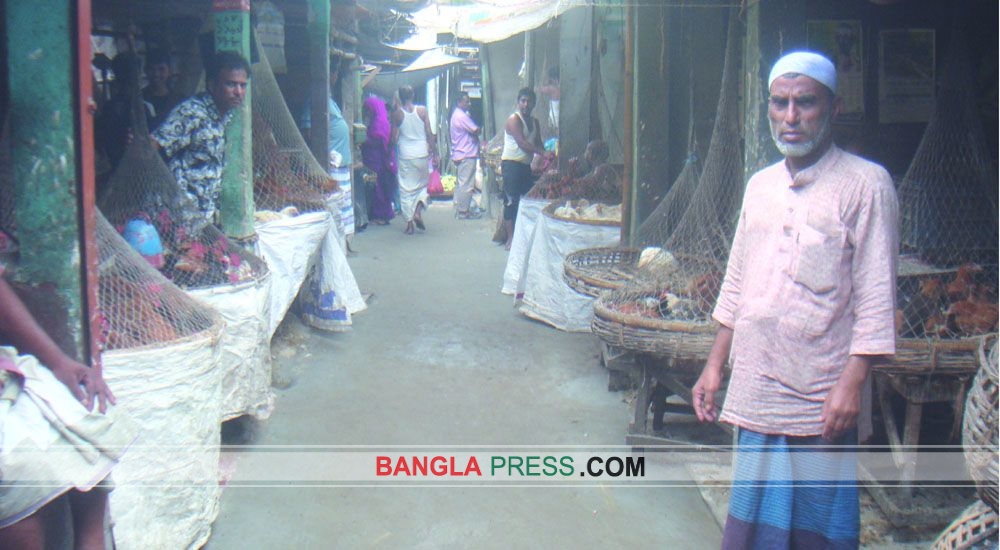 সৈয়দপুর হাঁস মুরগী সমিতির উদ্যোগে পরিস্কার পরিচ্ছন্নতা