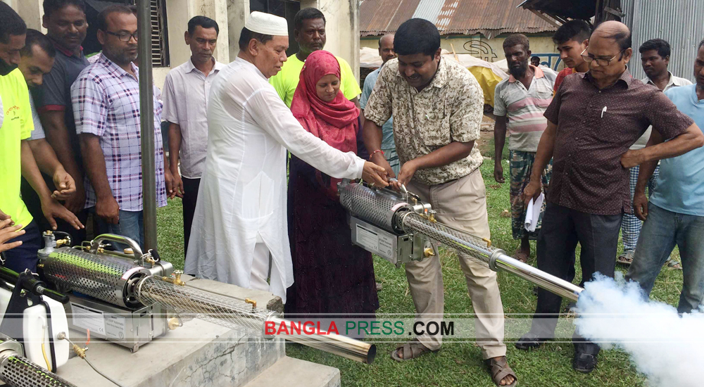ডোমার পৌর সভায় মাস ব্যাপি মশক নিধন কার্যক্রমের শুভ উদ্বোধন