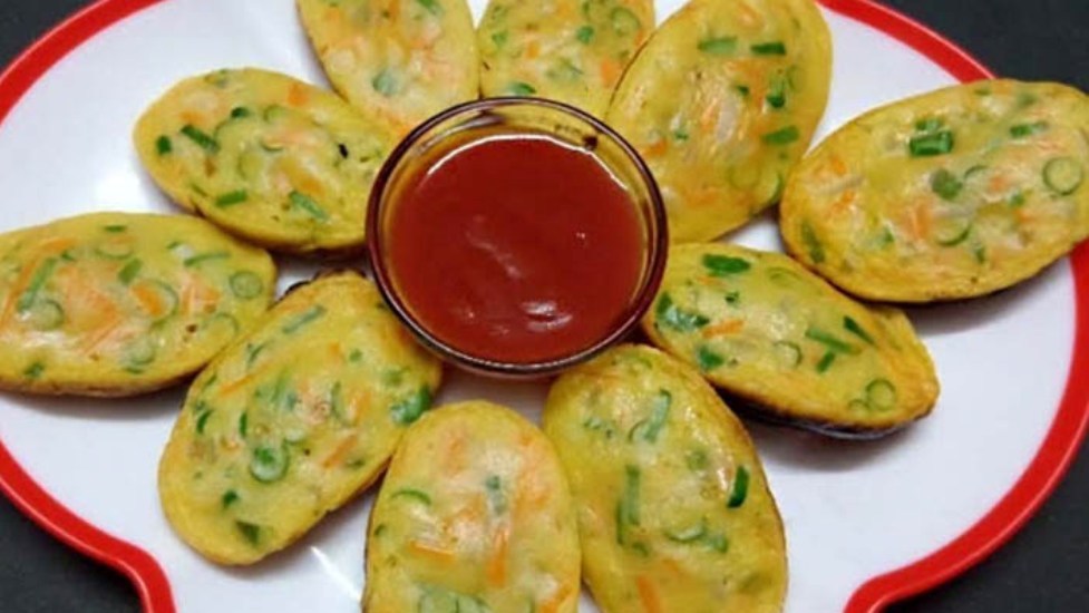 ডিম সবজির চিতই পিঠা