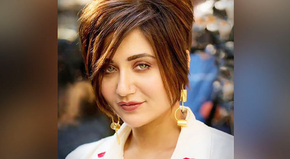 স্বস্তিকার ঝাঁজালো রাজনৈতিক বক্তব্যে নেট দুনিয়ায় তোলপাড়