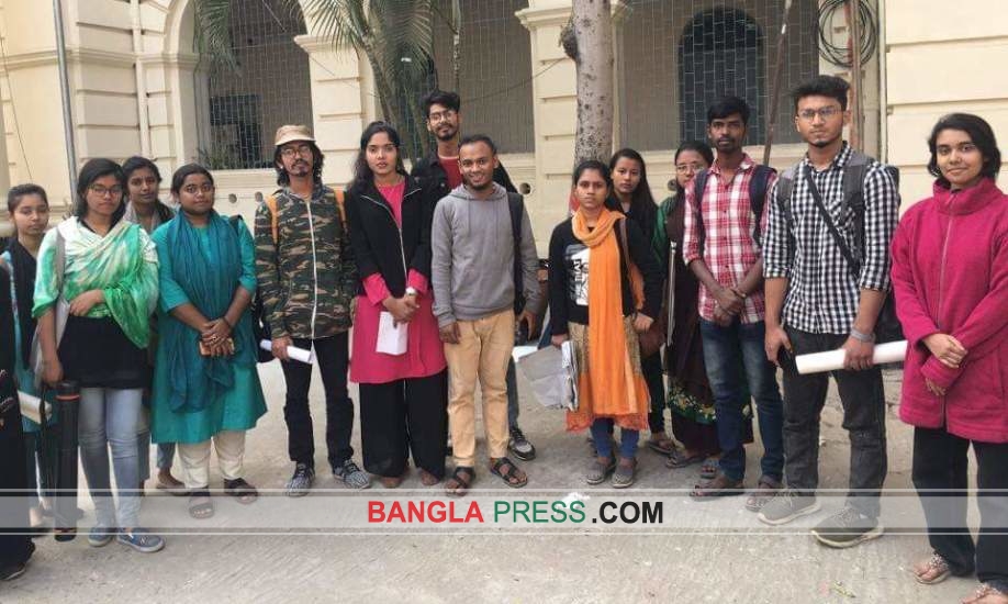 চারুকলা বিভাগ ডিবেটিং ক্লাবের সভাপতি হাসান ও সম্পাদক চৈতী