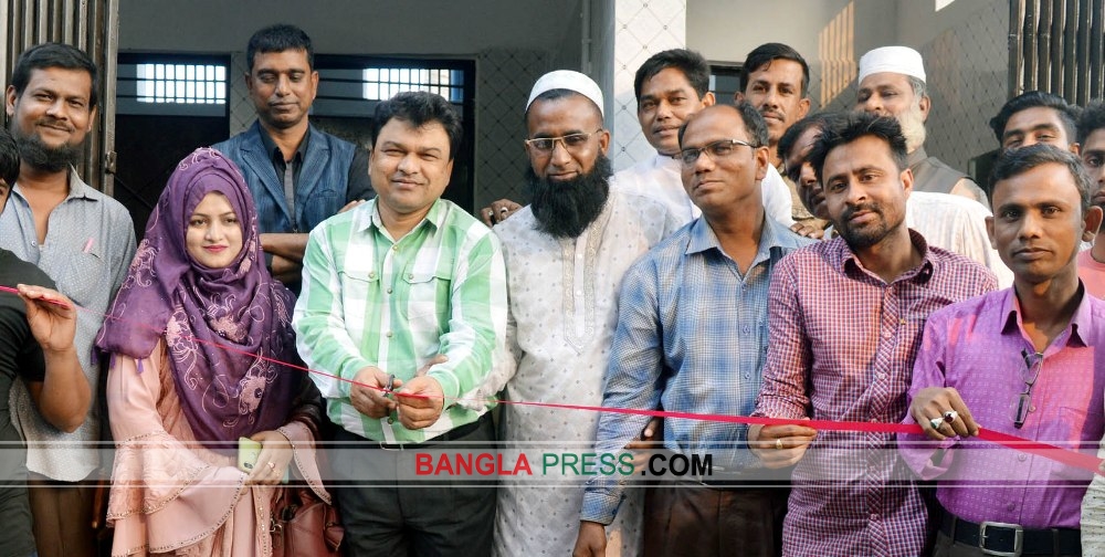 ধুনটে কমিউনিটি টয়লেটের উদ্বোধন
