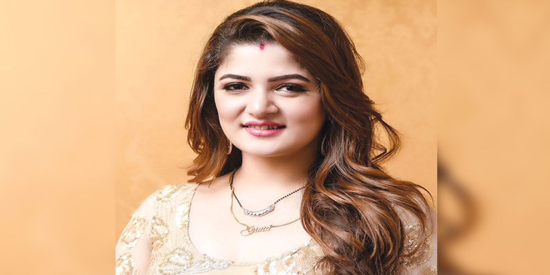 করোনা আতঙ্কে নায়িকা শ্রাবন্তী