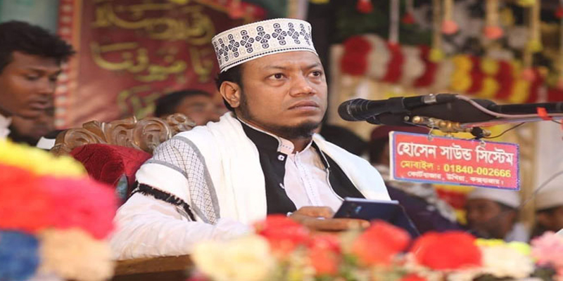 আলোচিত বক্তা আমির হামজা গ্রেফতার