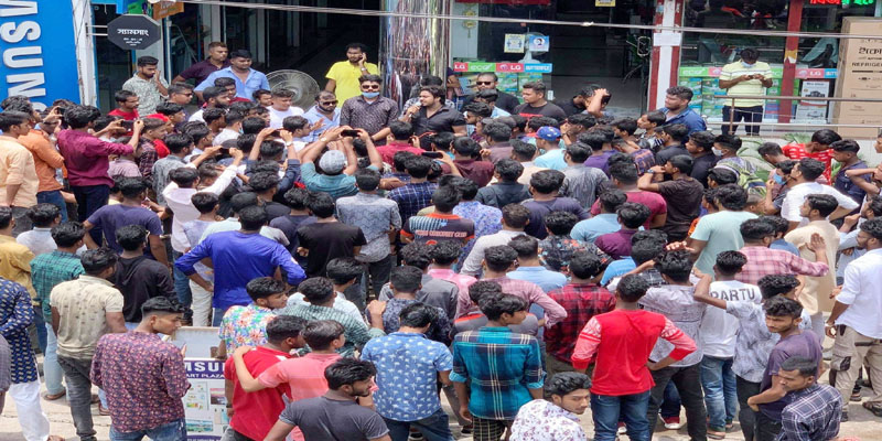 বোয়ালমারীতে ছাত্রলীগের আনন্দ মিছিল