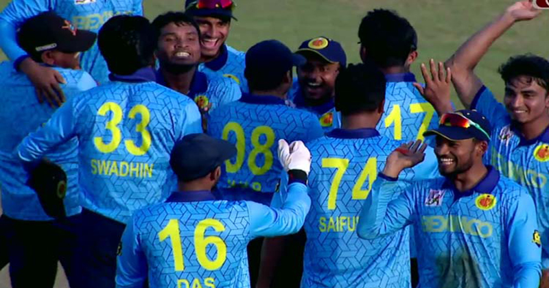 আবাহনীর হ্যাট্টিক শিরোপা জয়