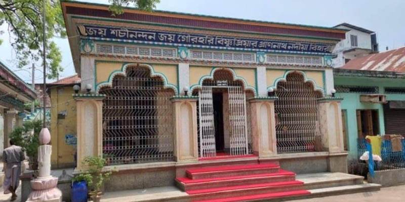 নরসিংদীতে মন্দিরের গ্রীল ভেঙ্গে অলংকার চুরি