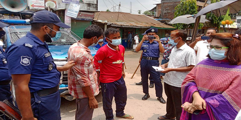 লকডাউনে ডোমারে ১ লাখ ৮৫ হাজার টাকা জরিমানা