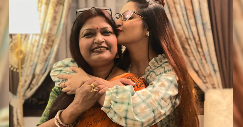 চয়নিকা চৌধুরীকে ডিবি কার্যালয়ে নেয়া হয়েছে