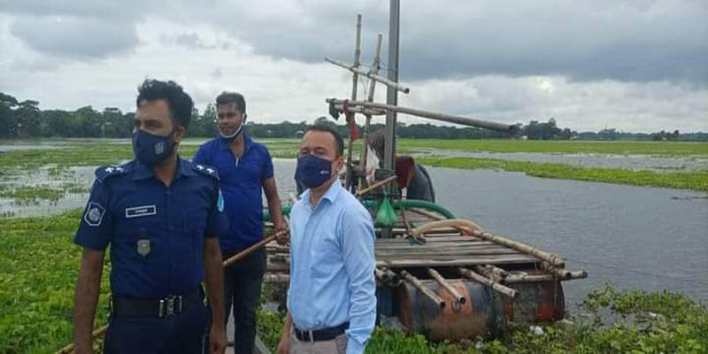 নগরকান্দায় ৪টি ড্রেজার মেশিন ধ্বংস করেছে উপজেলা প্রশাসন