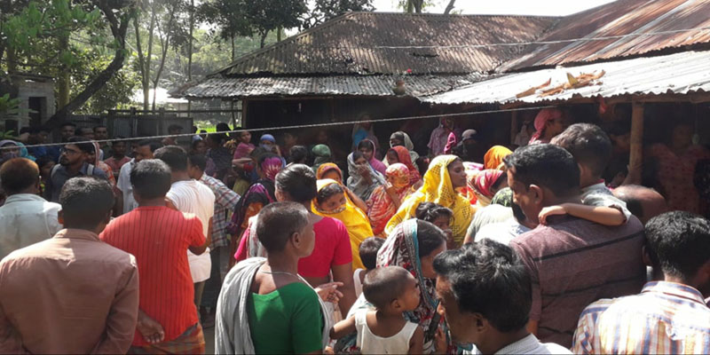 পূজায় শাড়ি না পেয়ে গৃহবধূর আত্মহত্যা