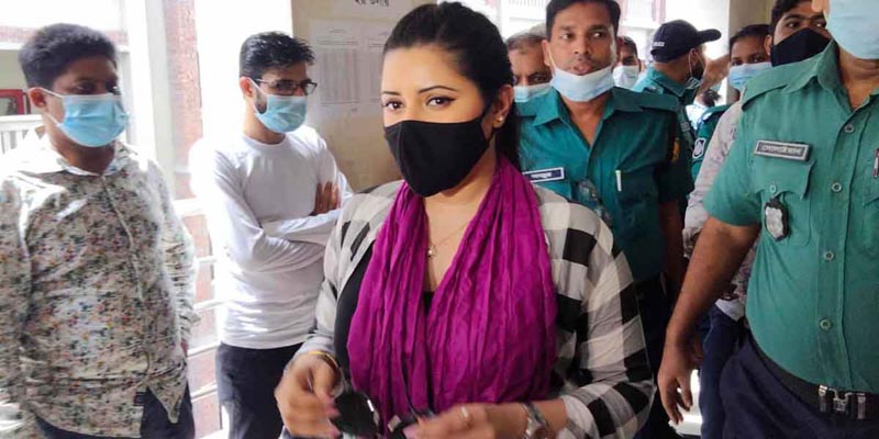 অস্বস্তি লাগছে, মরে যাচ্ছি: আইনজীবীকে পরীমণি