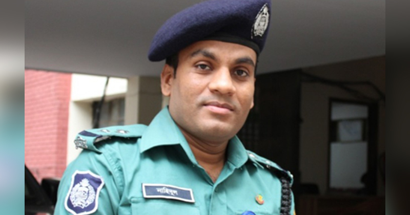 বেপরোয়া জবির পুলিশ ফাঁড়ির ইনচার্জ নাহিদ