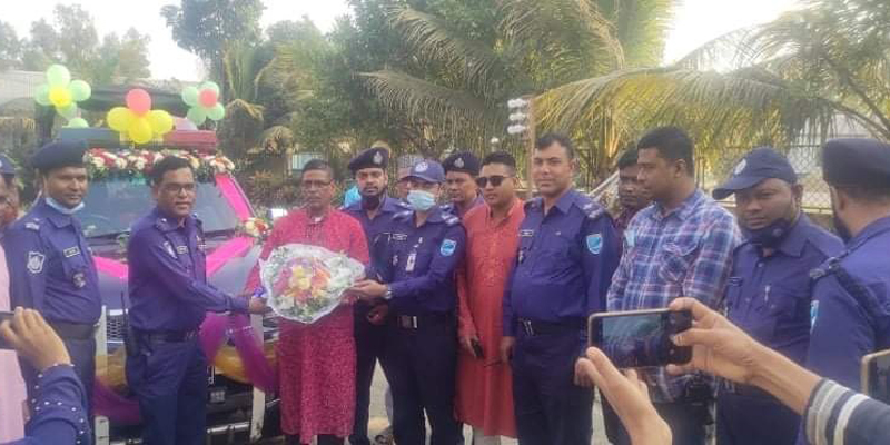 কনস্টেবল আকরাম হোসেনের সংবর্ধিত বিদায়