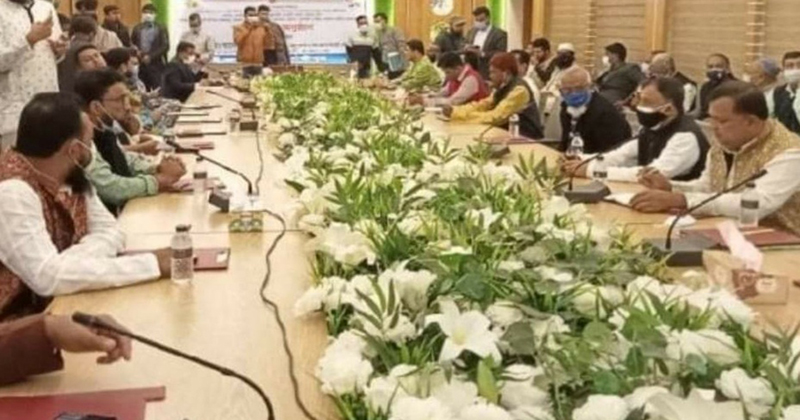 লক্ষ্মীপুরে নবনির্বাচিত চেয়ারম্যানদের শপথ গ্রহণ
