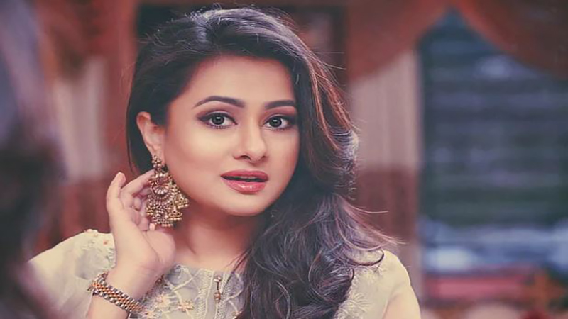 দ্বিতীয় বিয়ে করলেন চিত্রনায়িকা পূর্ণিমা