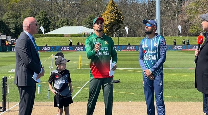 টস জিতে পাকিস্তানকে ব্যাটিংয়ে পাঠাল বাংলাদেশ