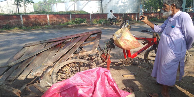 ঝিনাইদহে পিকআপের ধাক্কায় স্বামী-স্ত্রী নিহত, আহত ২