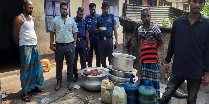 মাছ-মাংস রক্তমাখা ফ্রিজে:হাজী বিরিয়ানিকে অর্থদন্ড