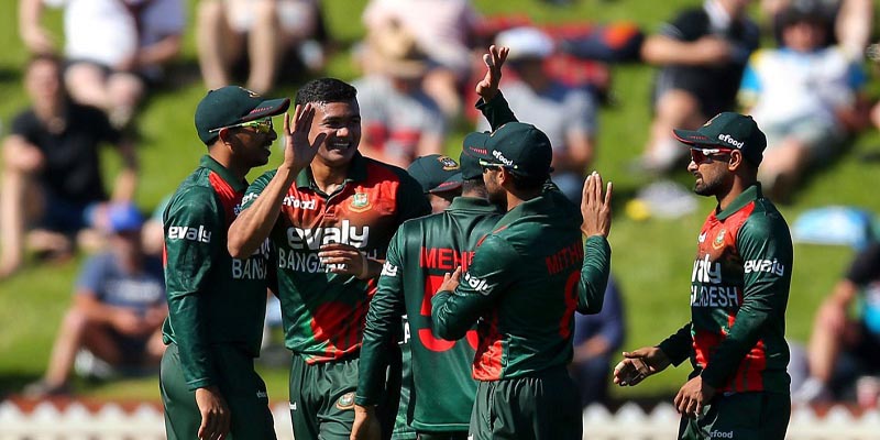 টস হেরে ব্যাটিংয়ে বাংলাদেশ