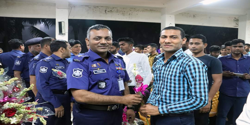 লক্ষ্মীপুরে ১শ’ ৬০ টাকায় পুলিশে চাকুরি পেল ৬৬ জন