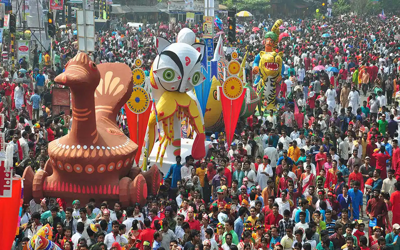 পহেলা বৈশাখে মঙ্গল শোভাযাত্রা বন্ধ করতে আইনি নোটিশ