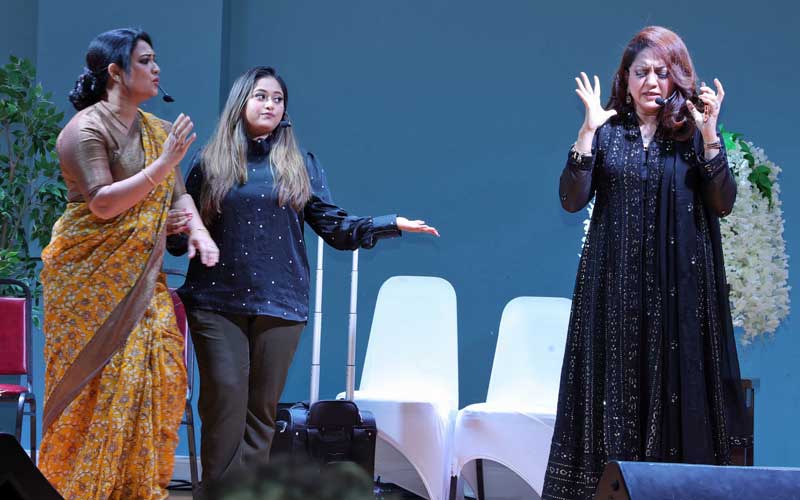 নিউ ইয়র্কে ব্যতিক্রমী নাটক ‘দুই দুগুণে চার’ মঞ্চস্থ