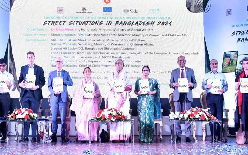 পথশিশুদের প্রতি দৃষ্টিভঙ্গি বদলাতে হবে
