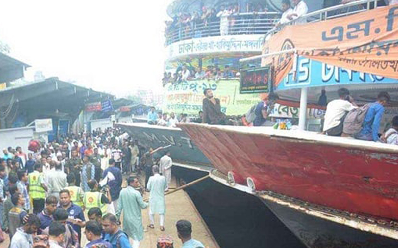 সিসিটিভি ফুটেজে দেখা গেলো লঞ্চের দুর্ঘটনার