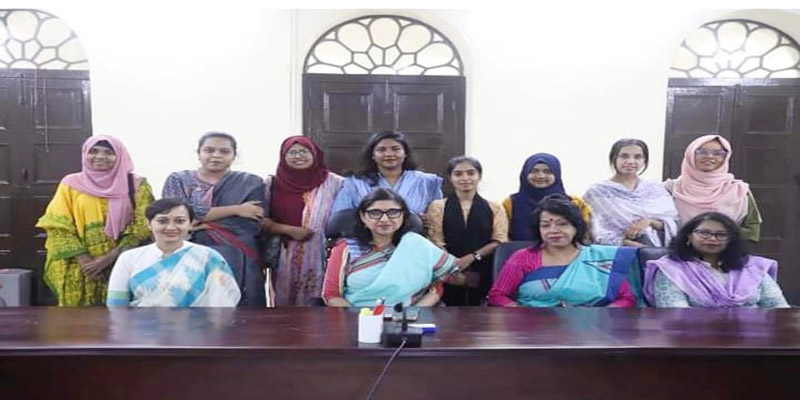 বিতর্কে জয়ী জবির বেগম ফজিলাতুন্নেছা মুজিব হল