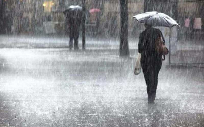 তীব্র গরমের পর ঢাকায় নামলো স্বস্তির বৃষ্টি