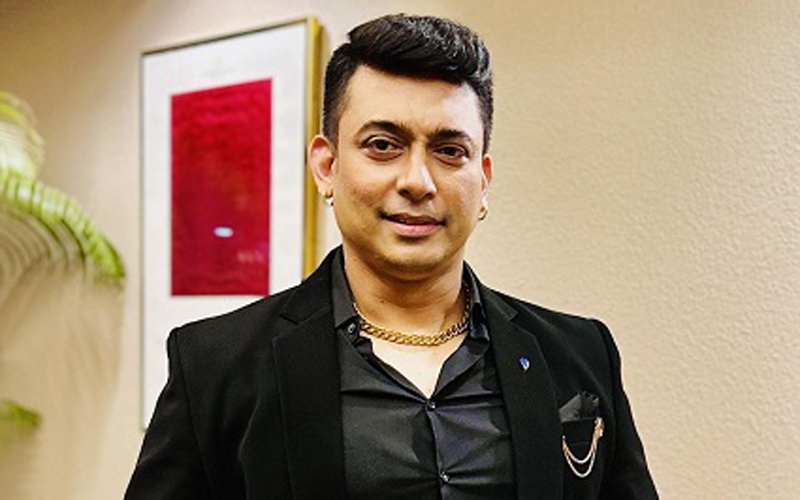 যুক্তরাষ্ট্রের উদ্দেশ্যে ঢাকা ছাড়ছেন জায়েদ খান