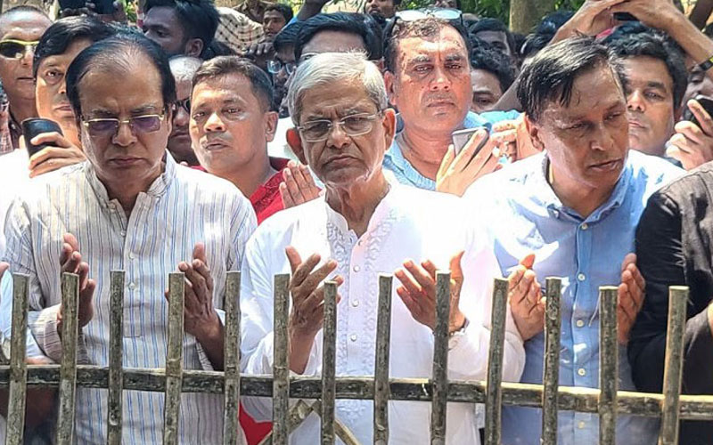 শেখ হাসিনা ভারতে বসে ষড়যন্ত্র করছে: মির্জা ফখরুল