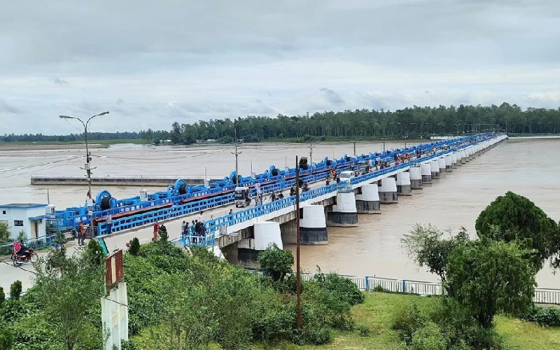 তিস্তার পানি বিপৎসীমার নিচে, আতঙ্কিত না হওয়ার পরামর্শ