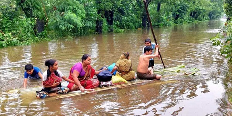 বন্যায় ১৩ জনের মৃত্যু, ৯ লাখ পরিবার পানিবন্দি