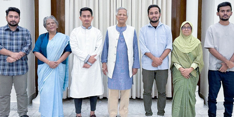 জুলাই স্মৃতি ফাউন্ডেশনের সম্পাদক সারজিস, প্রধান নির্বাহী স্নিগ্ধ