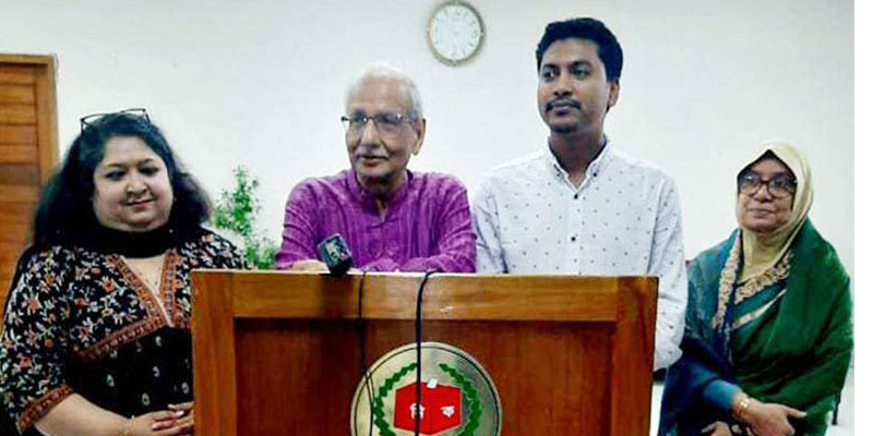 রাজনৈতিক দলগুলোর সঙ্গে মতবিনিময়ের প্রয়োজন নেই: বদিউল আলম