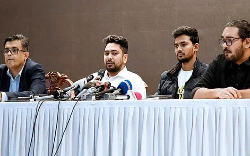 পত্রিকা অফিস ভাঙচুর সরকার সমর্থন করে না: তথ্য উপদেষ্টা