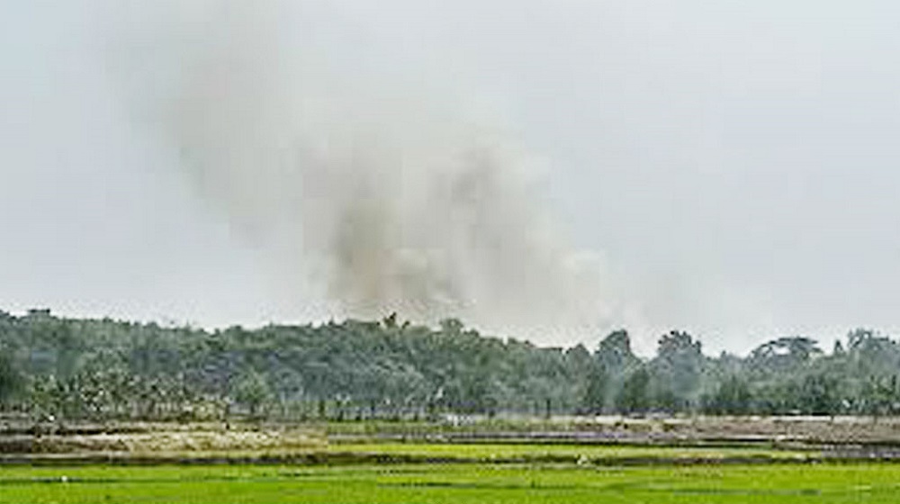 মিয়ানমার সীমান্তে একের পর এক বিস্ফোরণ, টেকনাফে আতঙ্ক