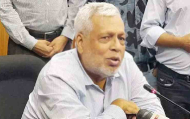 রেলপথ মন্ত্রণালয়ের হাতে কিছু নেই: উপদেষ্টা