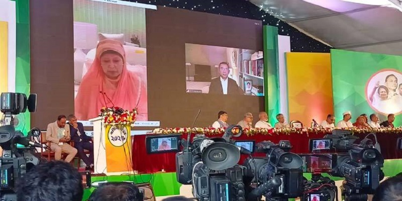 ন্যূনতম সংস্কার করে দ্রুত নির্বাচনের আহ্বান খালেদা জিয়ার