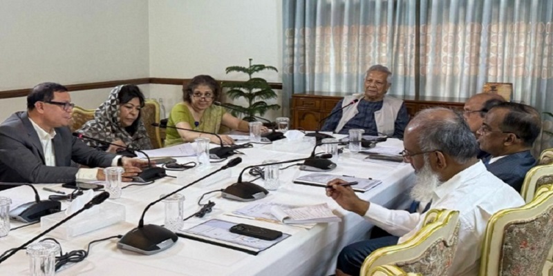 ১০ বছর বন্ধ দুই পানি শোধনাগার প্রকল্প, ক্ষোভ ঝারলেন প্রধান উপদেষ্টা