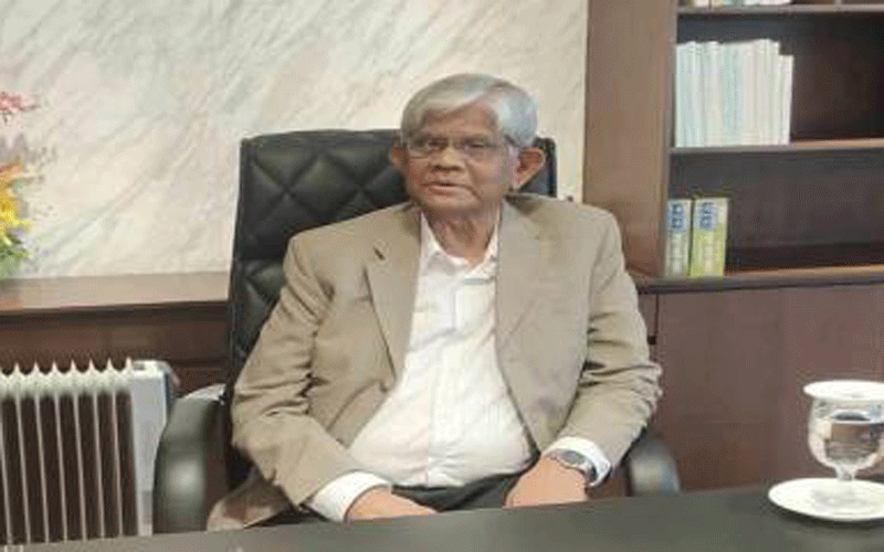 নিত্যপণ্যের দাম আরও কমানোর চেষ্টা চলছে : অর্থ উপদেষ্টা