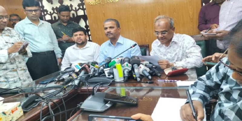 বাংলাদেশে ধর্ষকদের কোনো স্থান হবে না: স্বরাষ্ট্র উপদেষ্টা