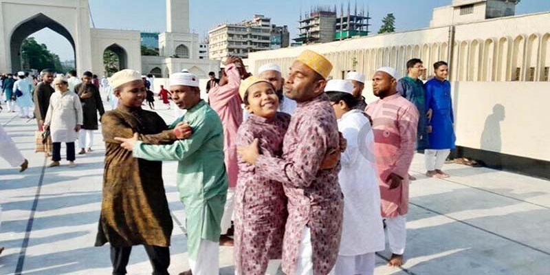 জাতীয় মসজিদ বায়তুল মোকাররমে ঈদুল ফিতরের ৫ জামাত